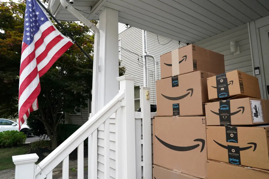 Amazon Tariffs Ignite White House Backlash